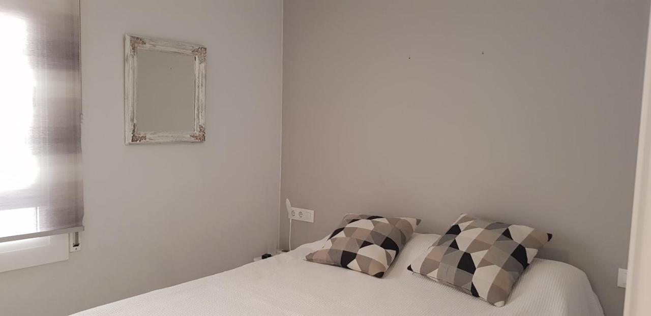 Casa Comoda Y Equipada Para 6 En Centro Pueblo Torroella De Montgri Luaran gambar