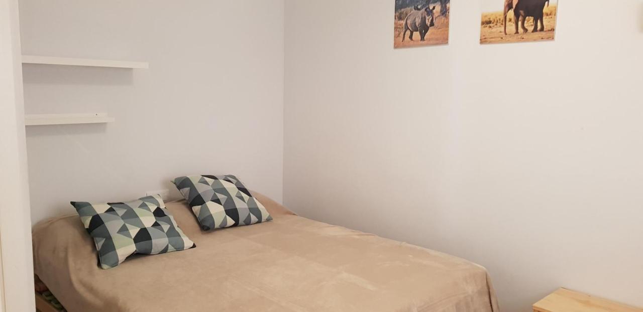 Casa Comoda Y Equipada Para 6 En Centro Pueblo Torroella De Montgri Luaran gambar
